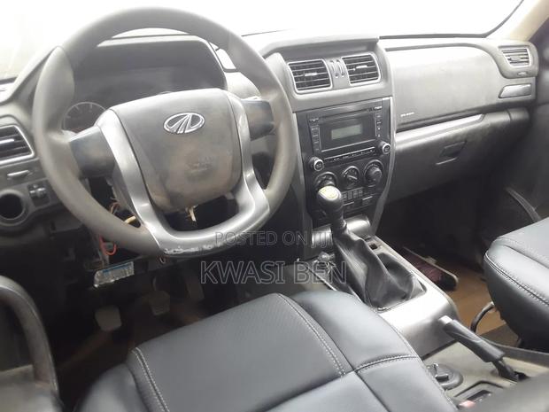 Mahindra Scorpio 2010 Black