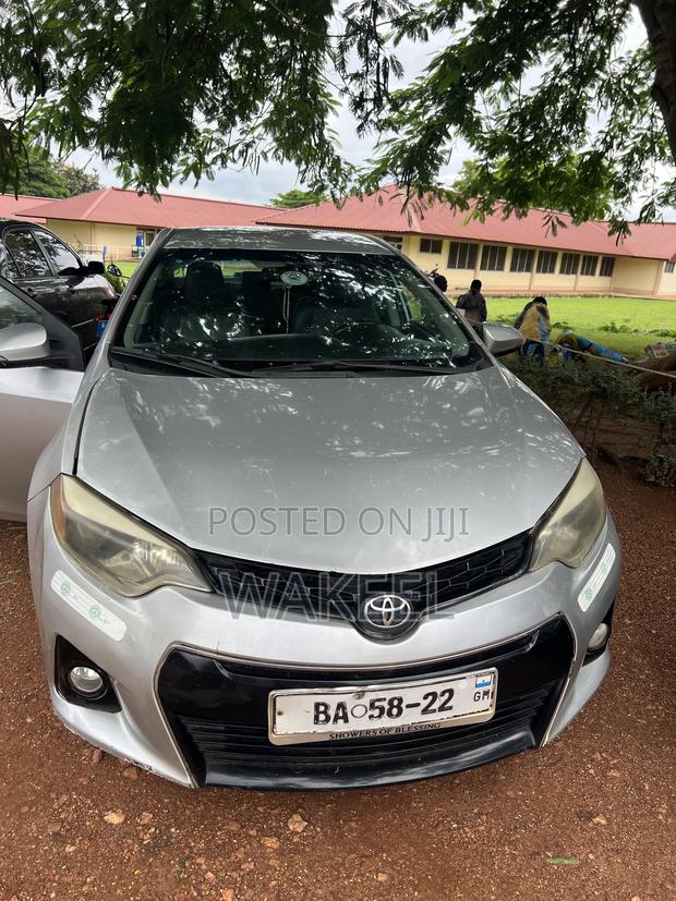 Toyota Corolla S 4dr Sedan (1.8L 4cyl CVT) 2015 Silver