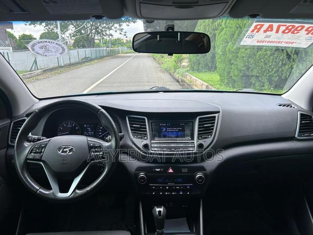 Hyundai Tucson 2016 Blue
