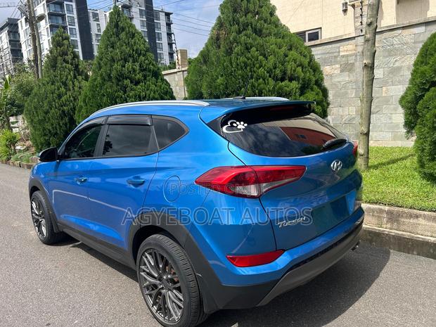 Hyundai Tucson 2016 Blue