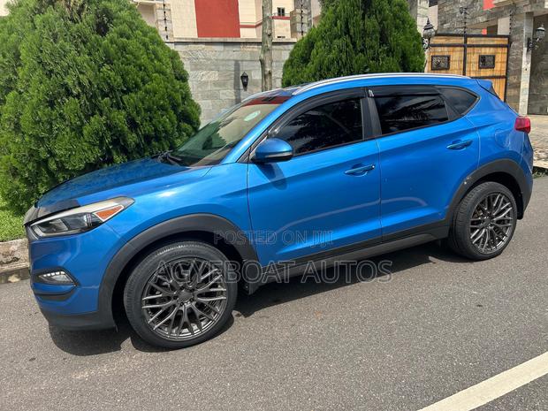 Hyundai Tucson 2016 Blue