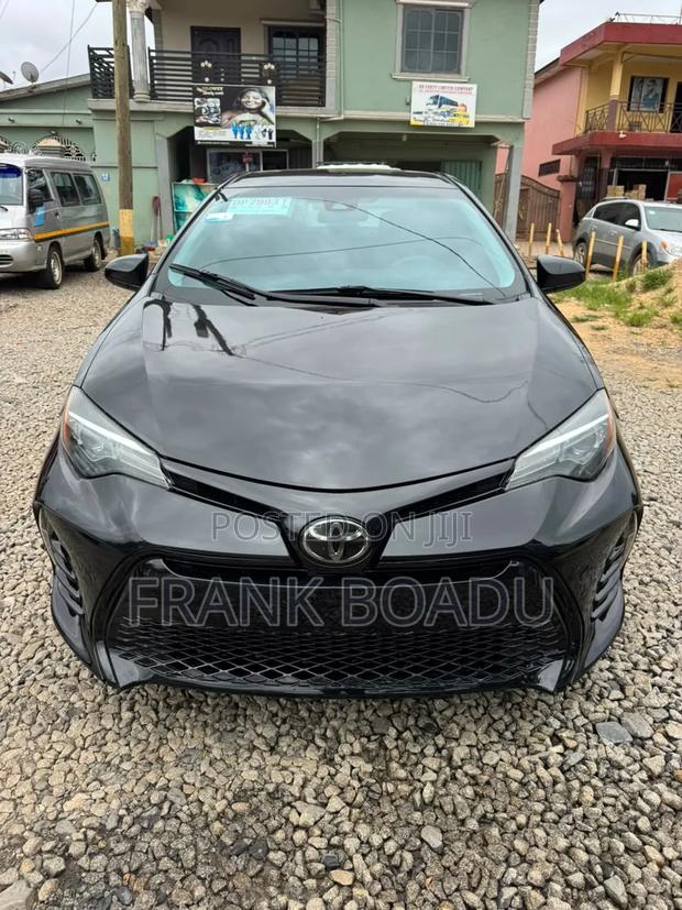 Toyota Corolla LE 2020 Black
