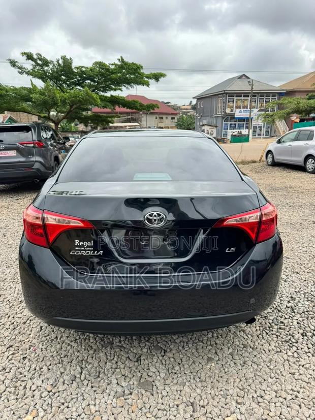 Toyota Corolla LE 2020 Black
