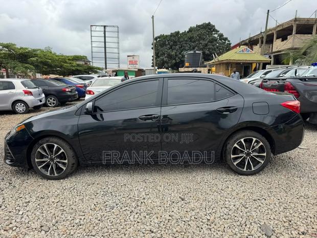 Toyota Corolla LE 2020 Black
