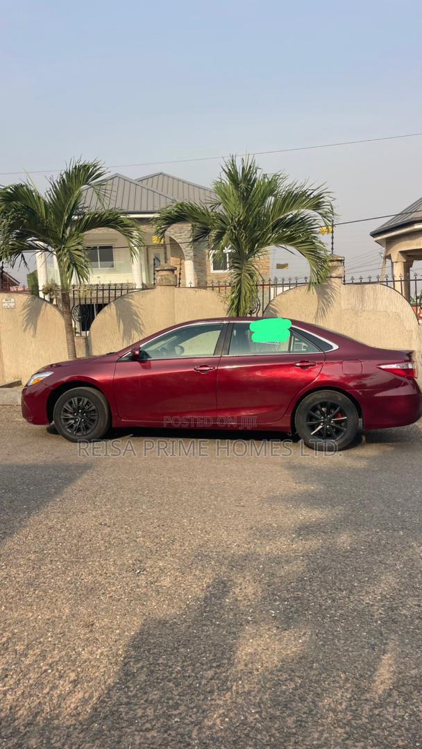 Toyota Camry LE 4dr Sedan (2.5L 4cyl 6A) 2016 Red