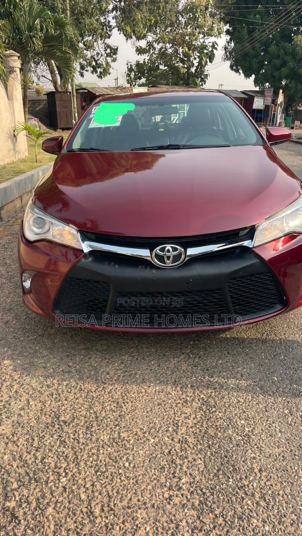 Toyota Camry LE 4dr Sedan (2.5L 4cyl 6A) 2016 Red