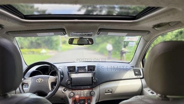 Toyota Highlander Limited 2010 Silver