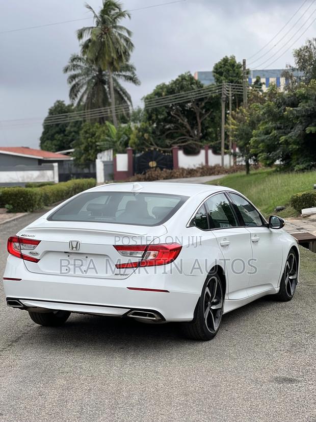 Honda Accord Sport (1.5L 4cyl Turbo CVT) 2019 White