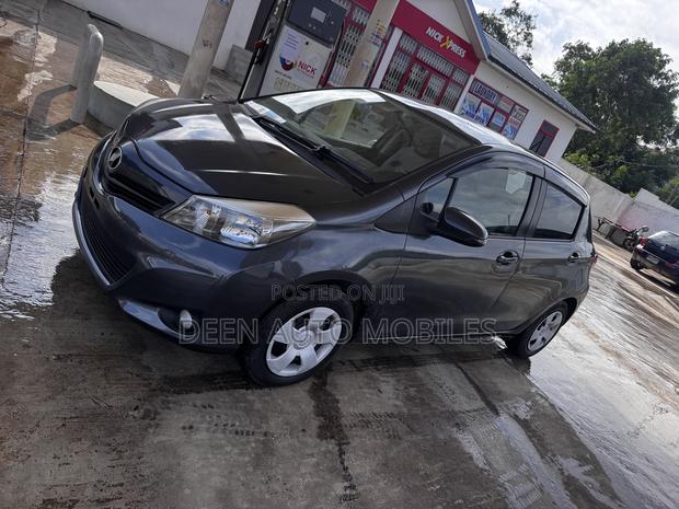 Toyota Vitz 1.5 FWD 5dr 2013
