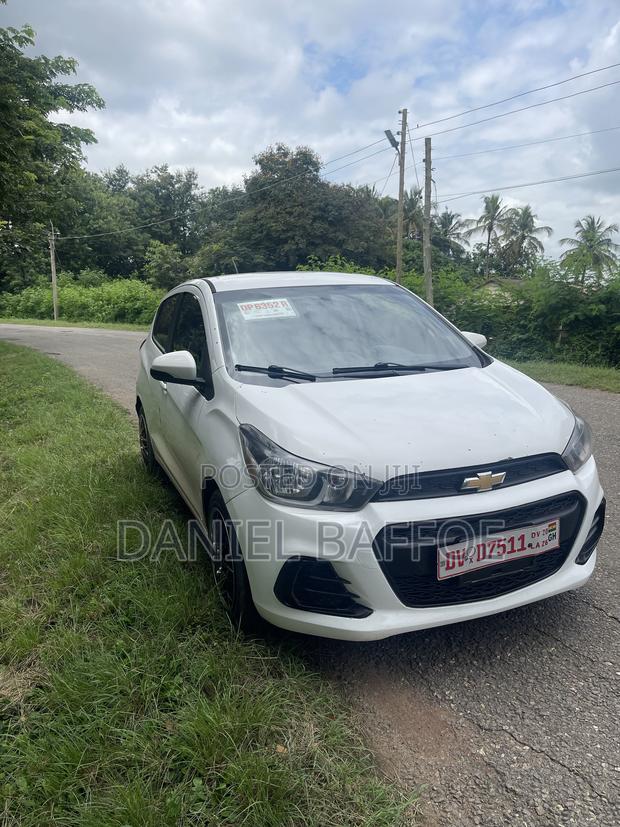 Chevrolet Spark LS CVT 2018 White