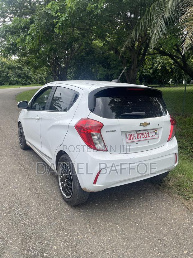 Chevrolet Spark LS CVT 2018 White
