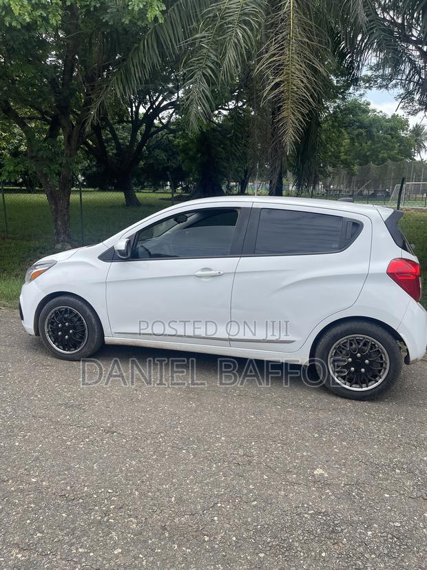 Chevrolet Spark LS CVT 2018 White