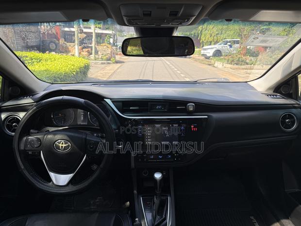 Toyota Corolla XSE (1.8L 4cyl 2A) 2019 Black