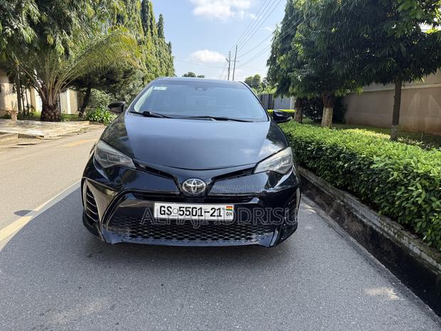 Toyota Corolla XSE (1.8L 4cyl 2A) 2019 Black
