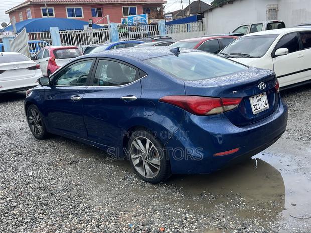 Hyundai Elantra Limited 4dr Sedan (1.8L 4cyl 6A) 2015 Blue