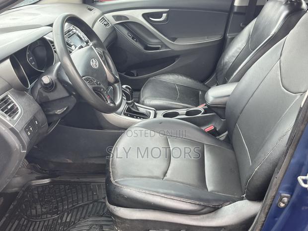 Hyundai Elantra Limited 4dr Sedan (1.8L 4cyl 6A) 2015 Blue