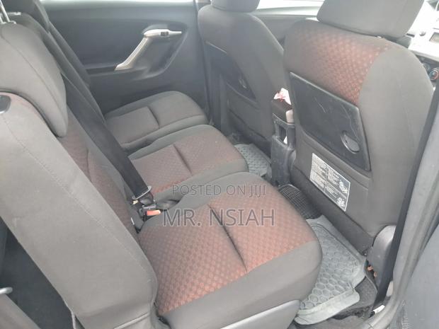 Toyota Verso 2012 Blue