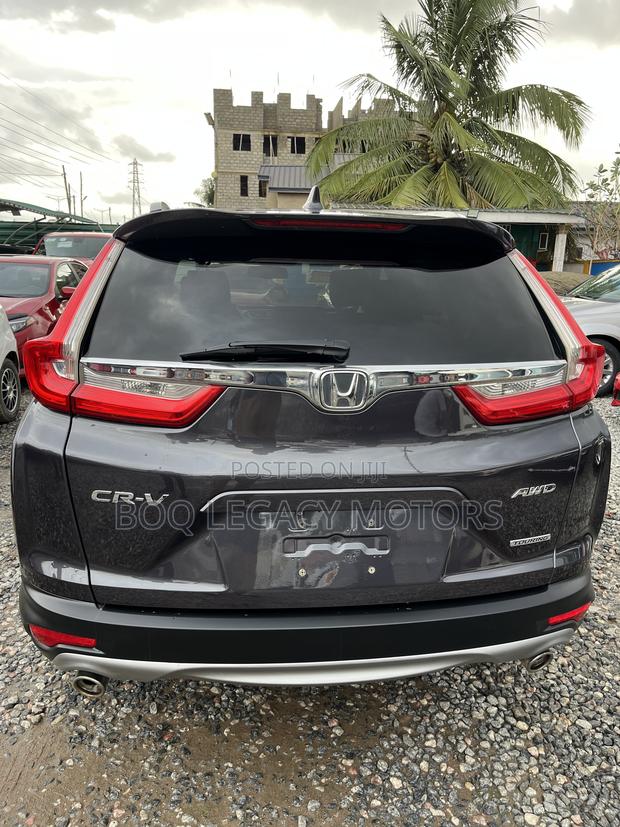 Honda CR-V Touring AWD 2018 Gray
