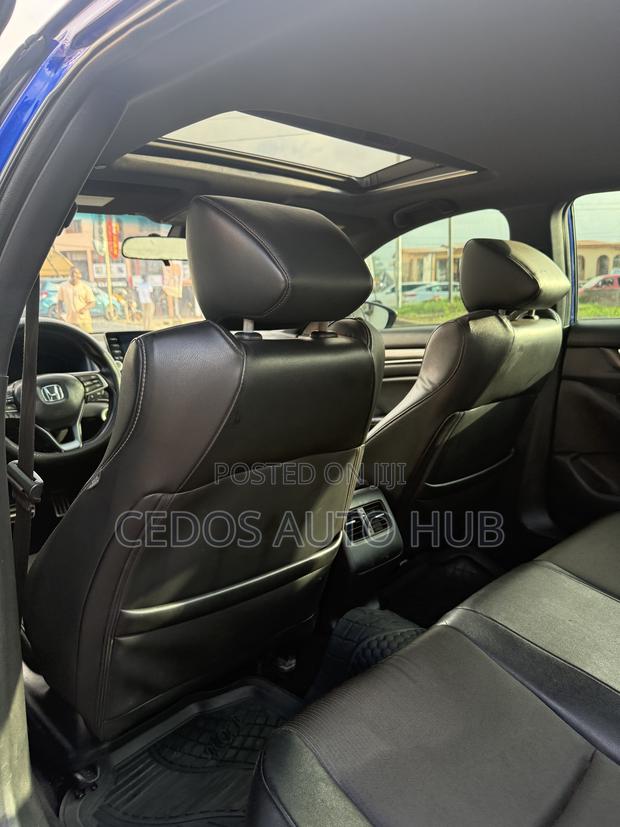Honda Accord Sport (2.0L 4cyl Turbo 10A) 2019 Blue