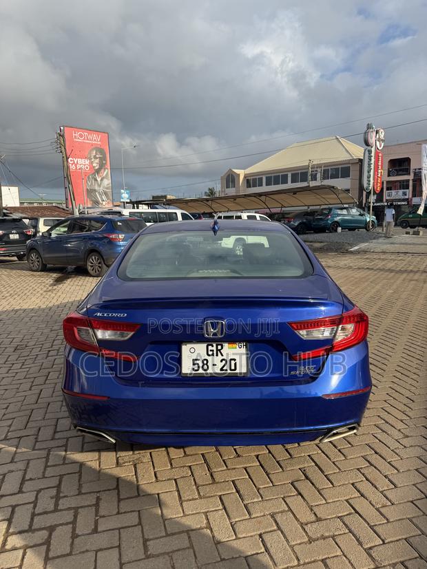 Honda Accord Sport (2.0L 4cyl Turbo 10A) 2019 Blue