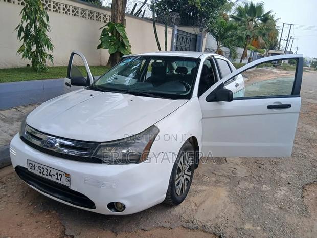 Ford Focus 2011 White