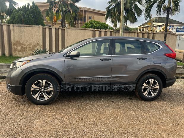 Honda CR-V LX AWD 2019 Gray