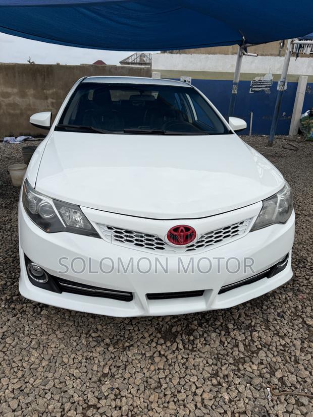 Toyota Camry 2014 White