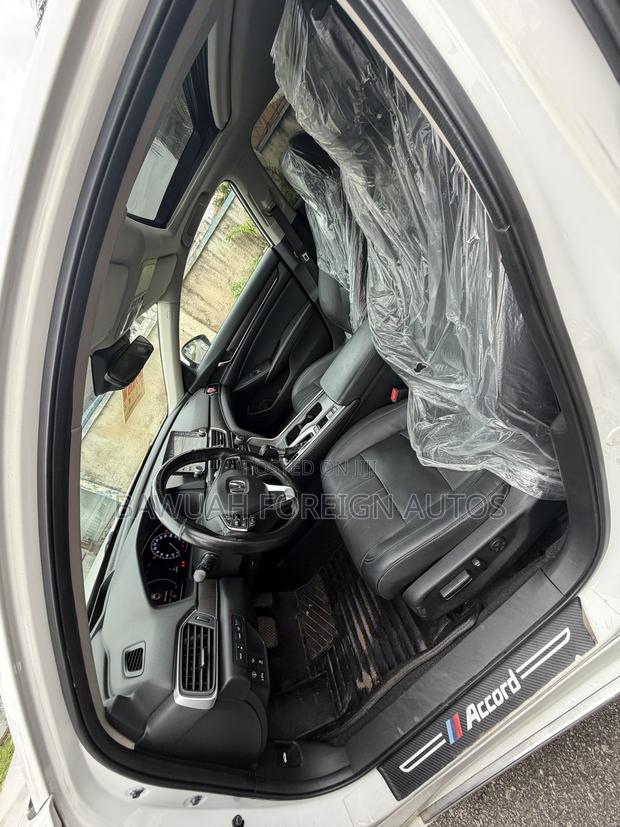 Honda Accord 2019 White