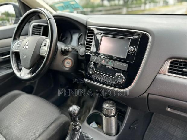 Mitsubishi Outlander 2.0 PHEV AWD 2013