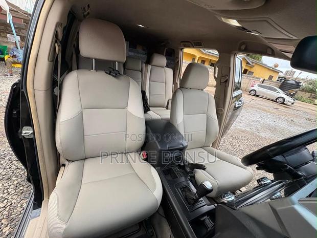 Toyota Land Cruiser Prado 2013 Black