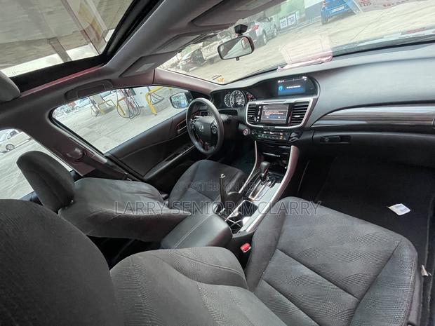 Honda Accord Sport SE 4dr Sedan FWD (2.4L 4cyl 2A) 2017 Black