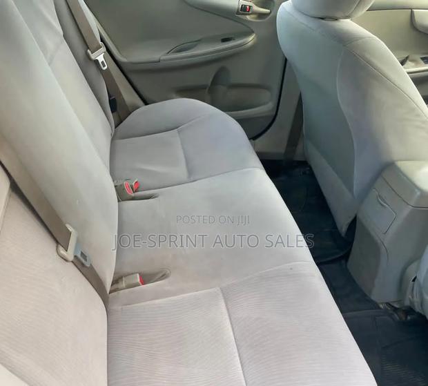 Toyota Corolla 2011 Black