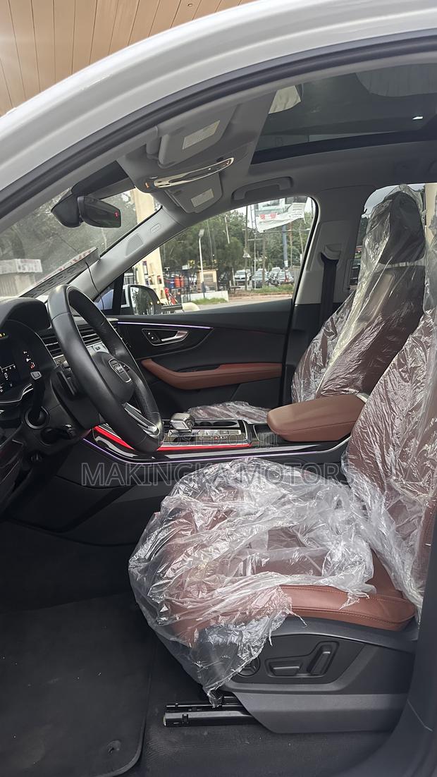Audi Q7 Premium Plus 2024 White