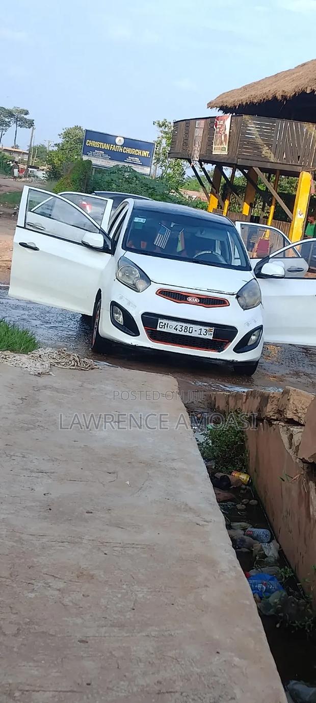 Kia Morning 2012 White