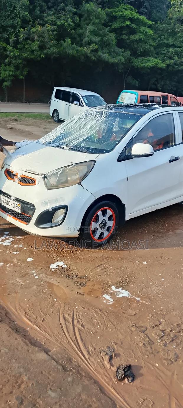 Kia Morning 2012 White