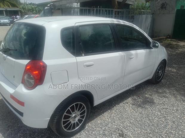 Chevrolet Aveo 2010 White