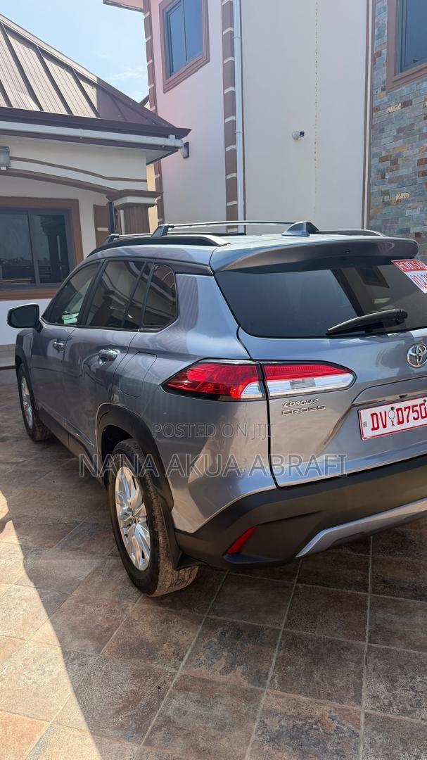 Toyota RAV4 XLE FWD 2023 Gray