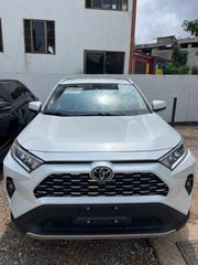Toyota RAV4 XLE AWD 2023 White for sale