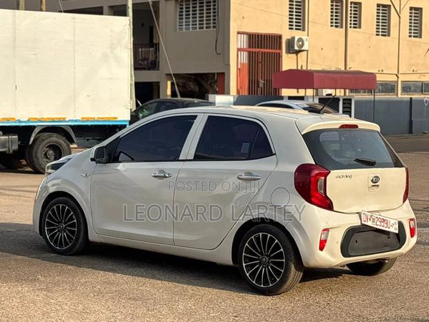 Kia Morning 2017 Off white