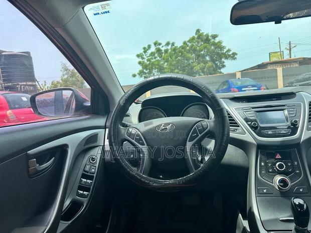 Hyundai Elantra 2016 Red