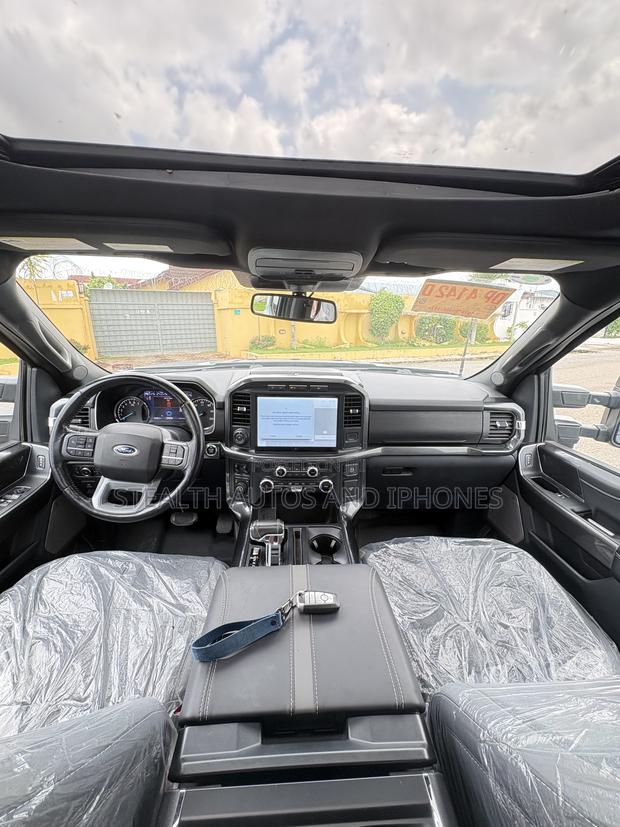 Ford F-150 Raptor 2023 Gray