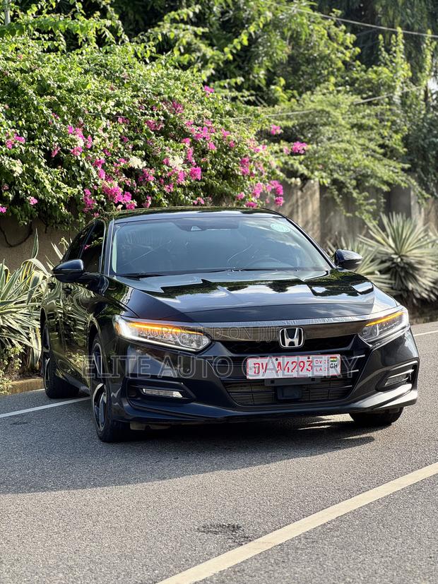 Honda Accord Sport (1.5L 4cyl Turbo CVT) 2019 Black