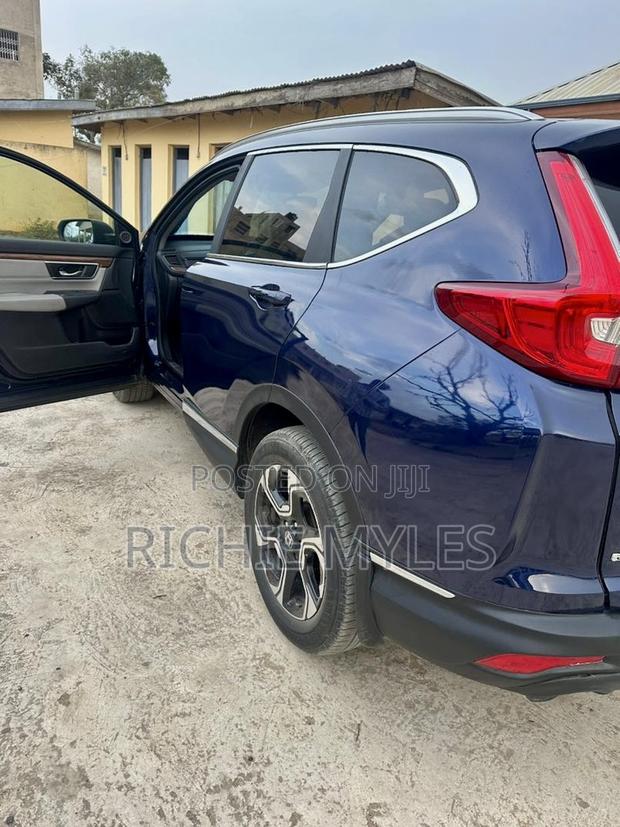 Honda CR-V Touring AWD 2019 Blue