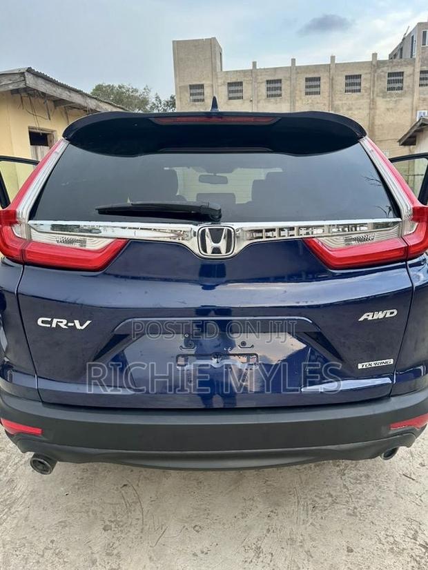 Honda CR-V Touring AWD 2019 Blue