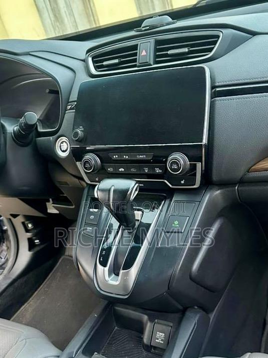 Honda CR-V Touring AWD 2019 Blue