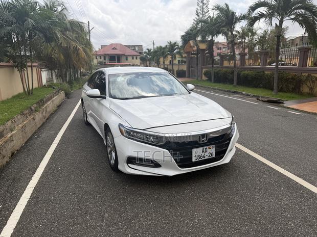 Honda Accord 2018 White
