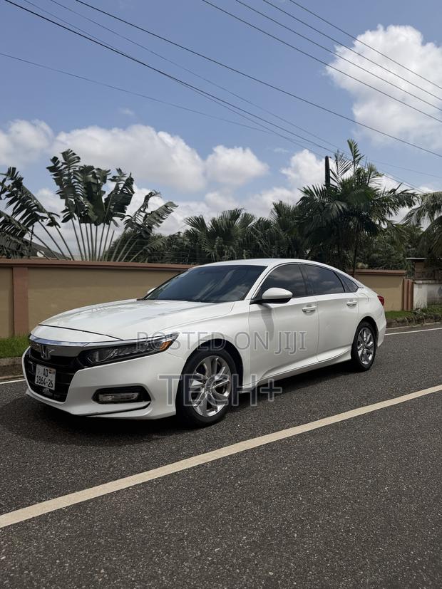 Honda Accord 2018 White