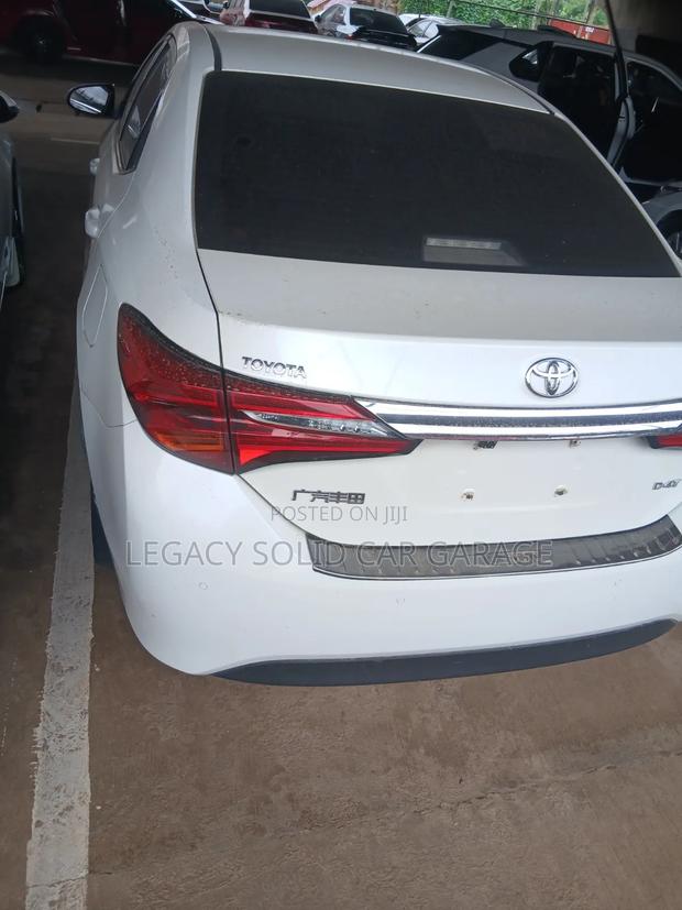 Toyota Corolla 2022 White