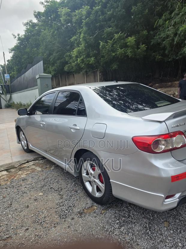 Toyota Corolla 2012 Silver