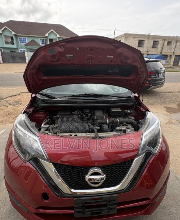 Nissan Note 2016 Red